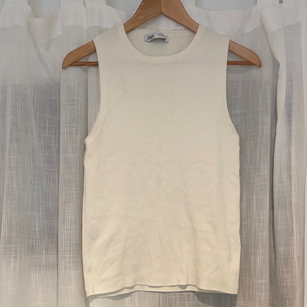 Zara Winter White Sleeveless Knit Top